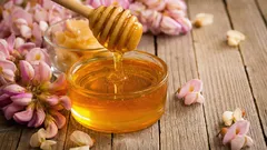 毎日はちみつを食べてもいい？ 効果、適量、考えられるリスク