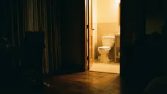 トイレに行かずに我慢するのは、なぜ体に悪いのか――専門家が解説